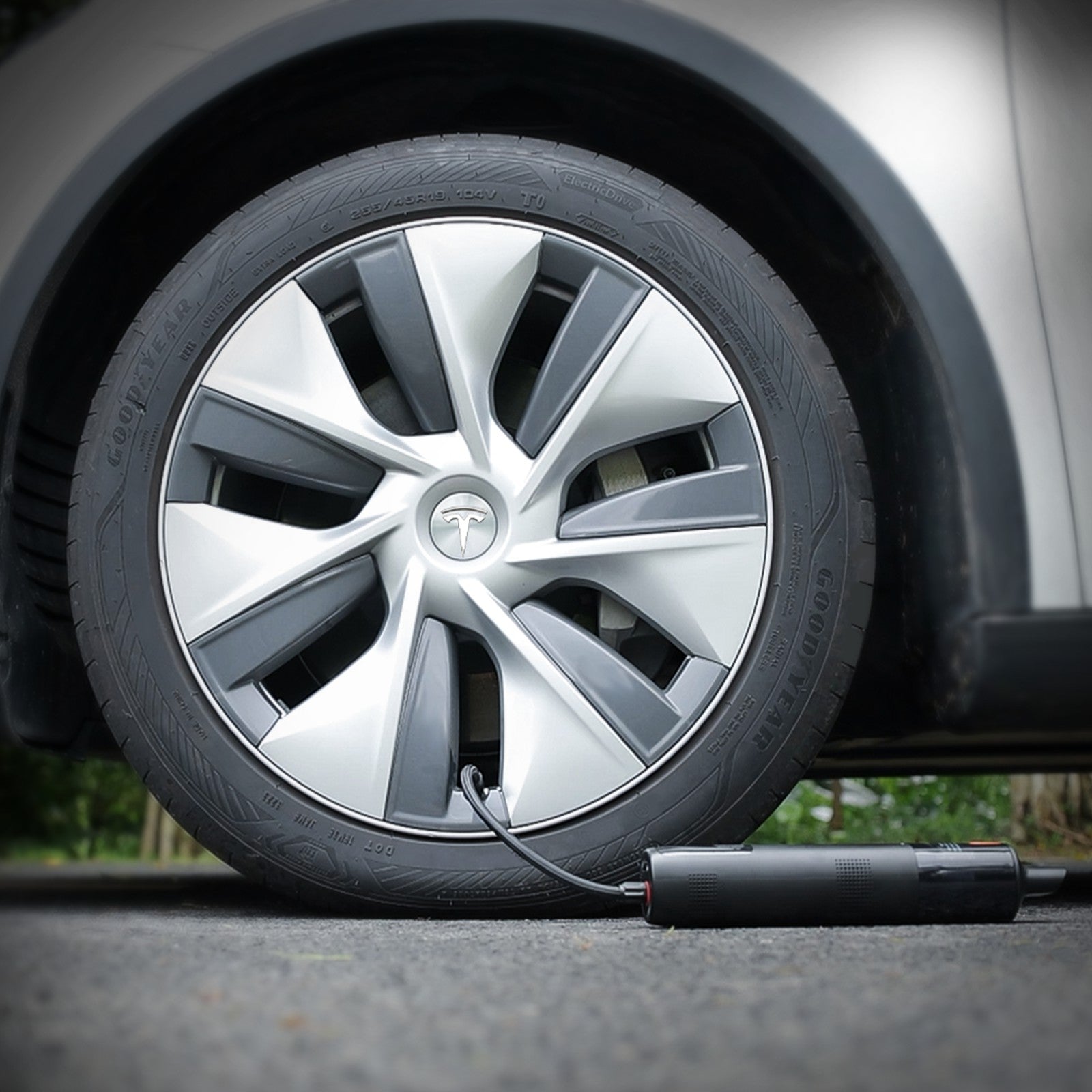 Hiboy 2-in-1 Tire Inflator and Vacuum Hiboy