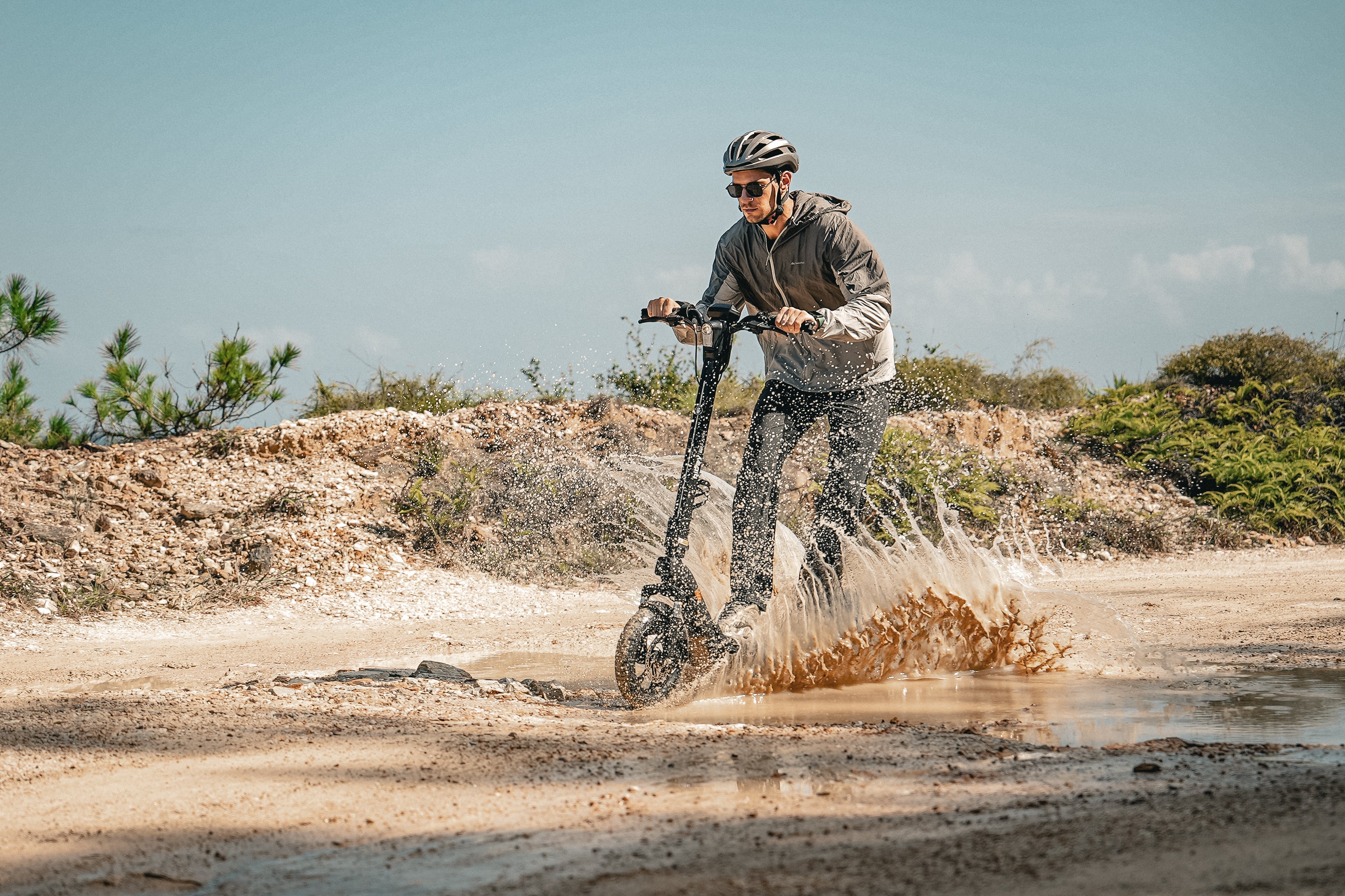 Off-Road Electric Scooters vs Fat-Tire eBikes: Which Is Better for Off-Road Riding?