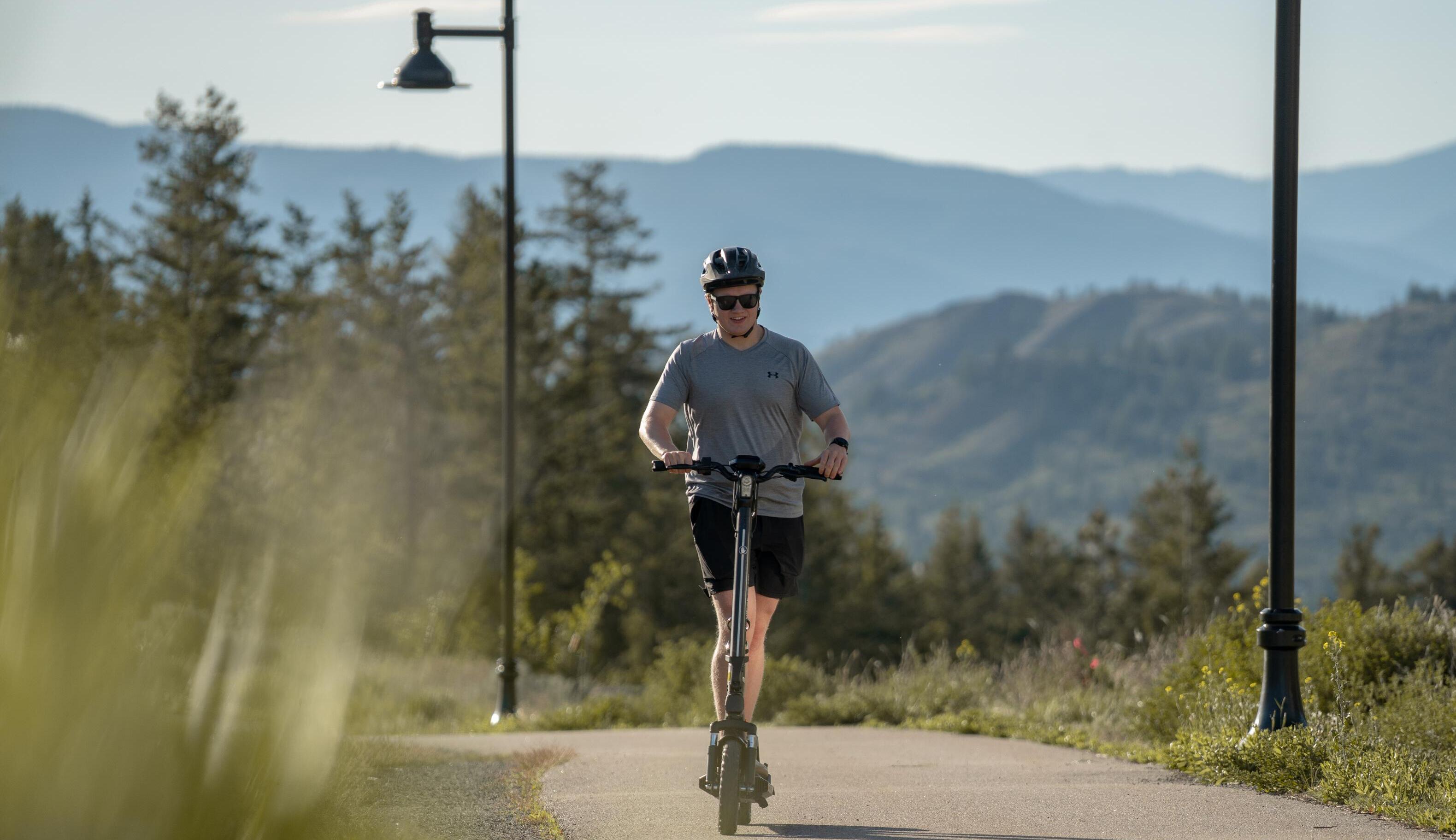 7 Fun Outdoor Things to Do With an Electric Scooter This Spring